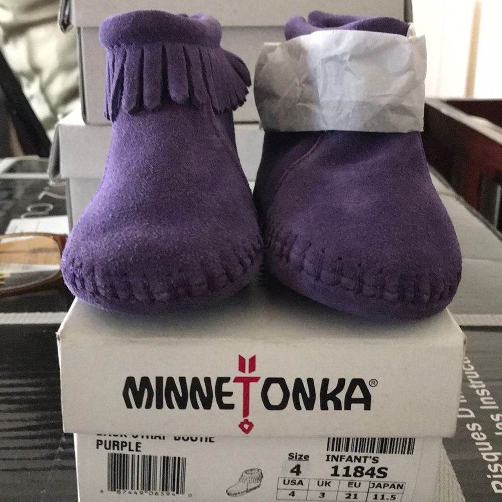 Infant Minnetonka